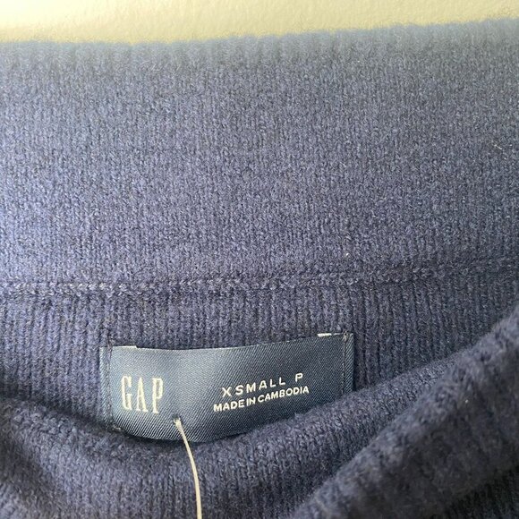 Gap CashSoft Skirt NWT Mini Ribbed Knit Flared Navy XS Petite - Picture 4 of 7